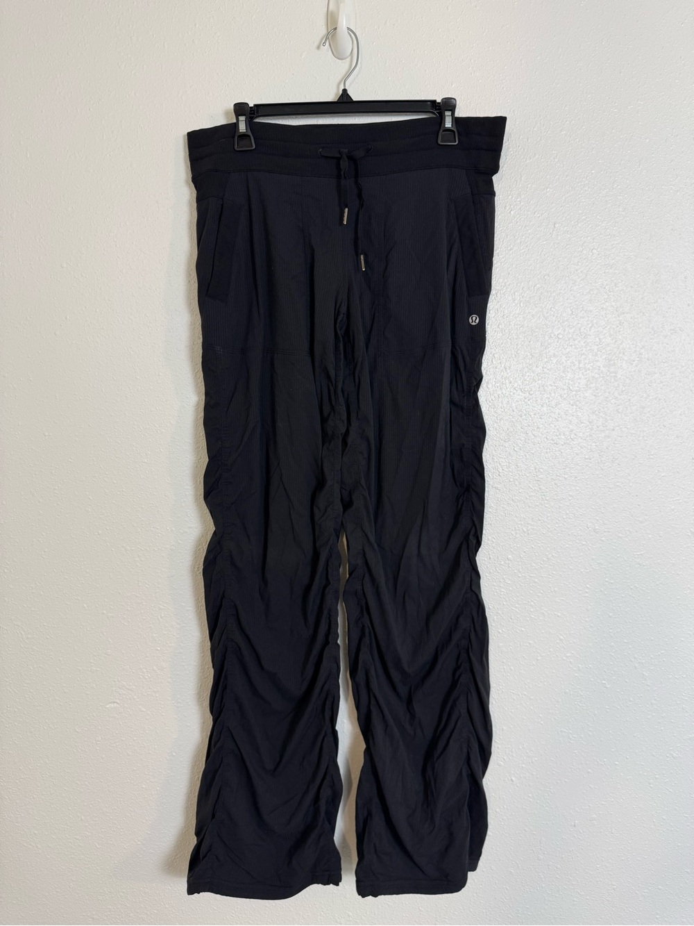 Lululemon black studio pants II - Picture 3 of 5
